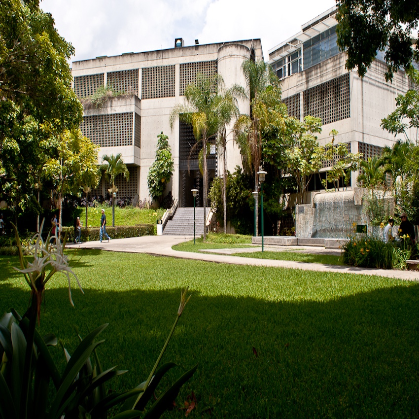 Clases de Postgrado UCAB